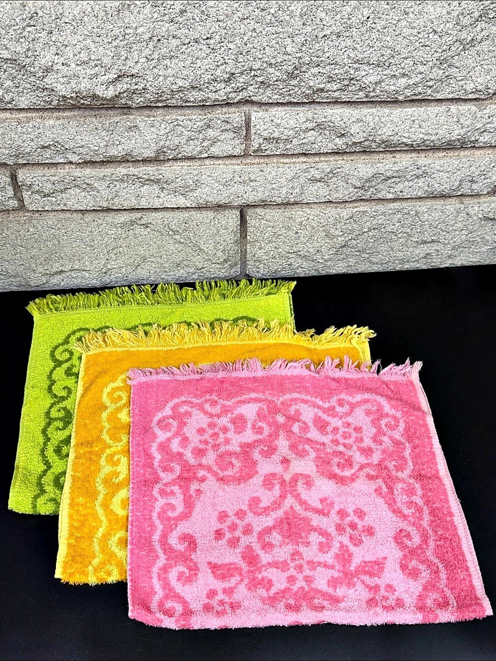 Vintage 1960s 70s Guest Towels Set of 3 25x14 Pink Gold Green Fringed Terry Clot